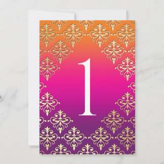 Carte de numéro de table de mariage indien violet 
