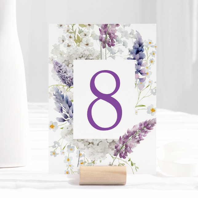 Carte de numéro de table florale violet + lavande (Créateur téléchargé)