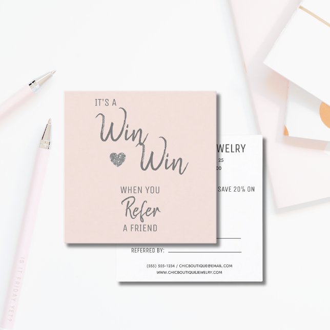 Carte De Parrainage Blush White Win moderne Référer un ami (Créateur téléchargé)