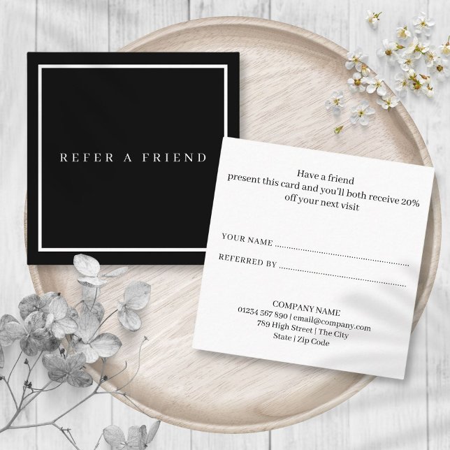 Carte De Parrainage Simple moderne noir et blanc (Simple Modern Black and White Referral Card)