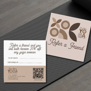 Carte De Parrainage Studio de Yoga Motif Brown beige moderne