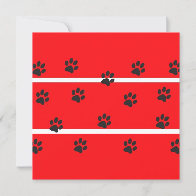 Carte de pattes de chat noir arrière - plan rouge. (Devant)