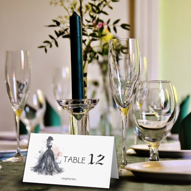 Carte De Placement Aquarelle gothique mariage noir floral (This exquisitely designed wedding Place Card showcases a stunning array of Gothic elements.)