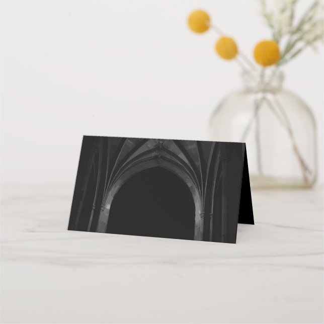 Carte De Placement Arc gothique Mariage élégant Noir et Blanc foncé (Devant)