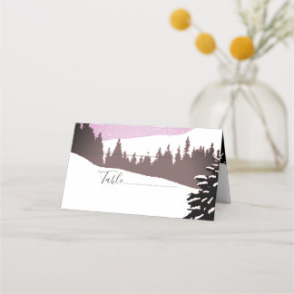 Carte De Placement Couple sur un mariage hivernal de montagne enneigé
