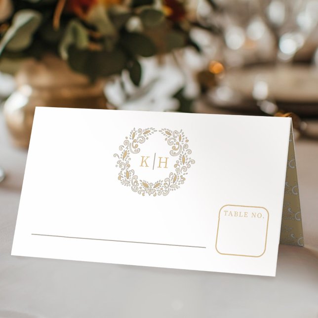 Carte De Placement Couronne de récolte stylisée monogramme mariage  (Créateur téléchargé)