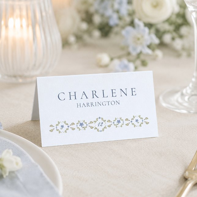Carte de placement de mariage florale bleu poussié (Créateur téléchargé)