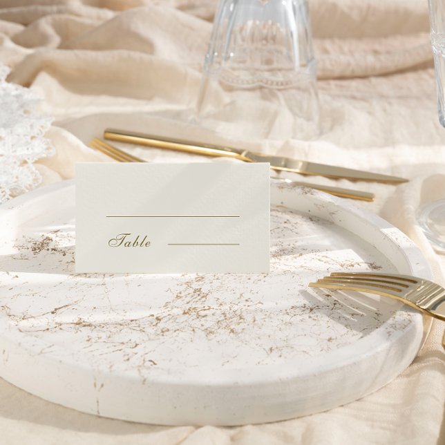 Carte De Placement Élégant Classic Golden Crest Mariage (Créateur téléchargé)