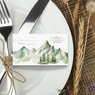 Carte De Placement Elégant paysage de montagne verdoyant et serein