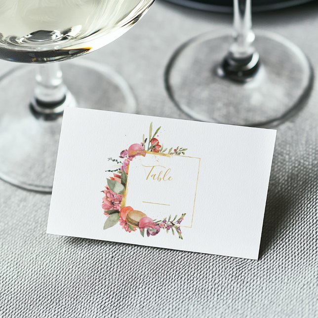 Carte De Placement Feuilles roses, fleurs et macarons numéro de table (Colorful floral and macaron frame on a white and gold guest wedding name place card)