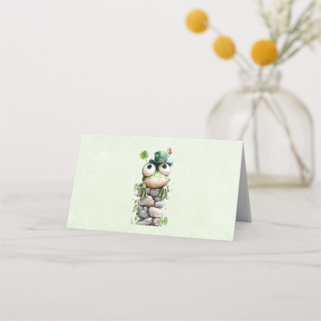 Carte De Placement Grenouille avec chapeau vert et trèfle mignon (Devant)