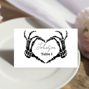 Carte De Placement Mariage de coeur du crâne gothique de Monogramme
