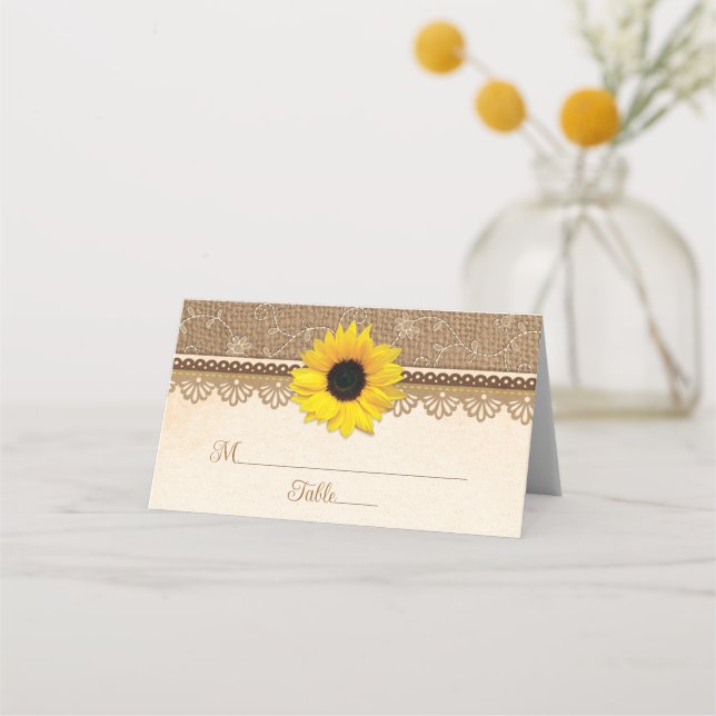 Carte De Placement Mariage de tournesol en bois de dentelle de Burlap (Devant)