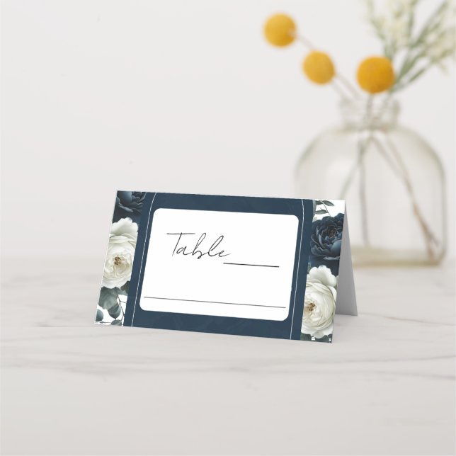 Carte De Placement Mariage Fleurie Moderne Bleu Foncé & Blanc (Devant)