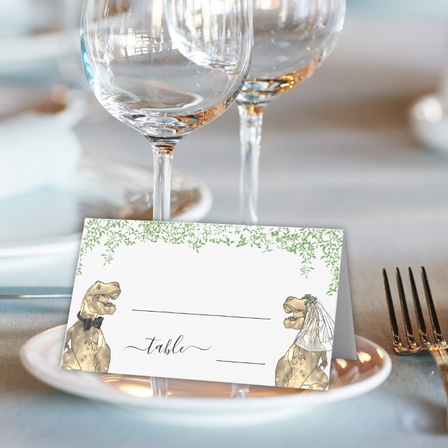 Carte De Placement Nom de l'invité au mariage de dinosaure (Dinosaur wedding table guest name place cards watercolor eucalyptus foliage fun T-Rex bride & groom)