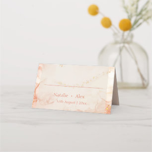 Carte De Placement Peach Gold Marbre Monogramme Soirée de mariage pli
