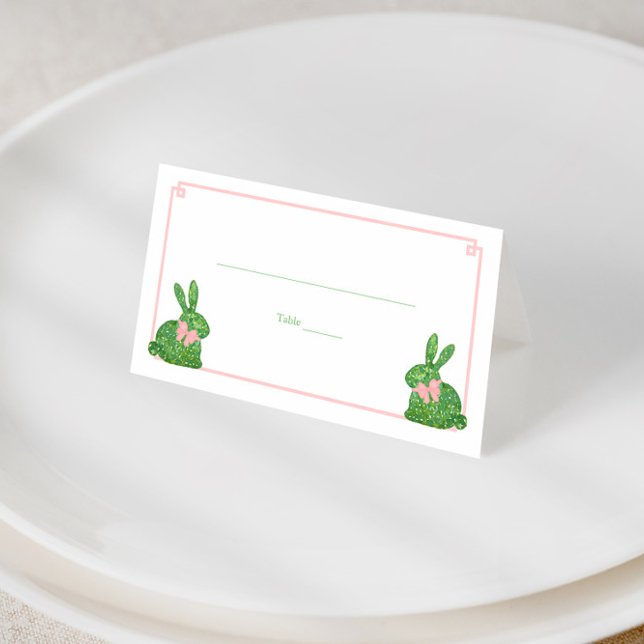 Carte De Placement Prapet Pink Boxwood Rabbit Brunch de Pâques (Preppy pink and green boxwood topiary bunny baby girl shower place cards or food tents)