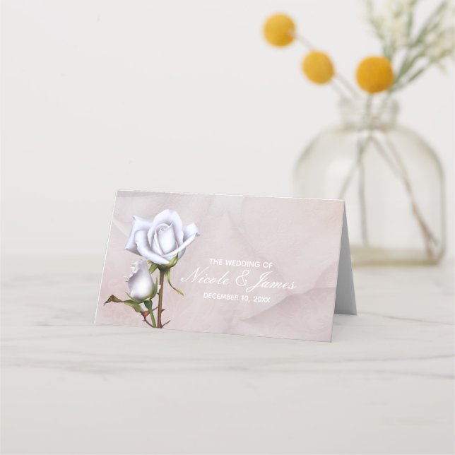 Carte De Placement Roses Blanches Douces Romantiques Table de Mariage (Devant)