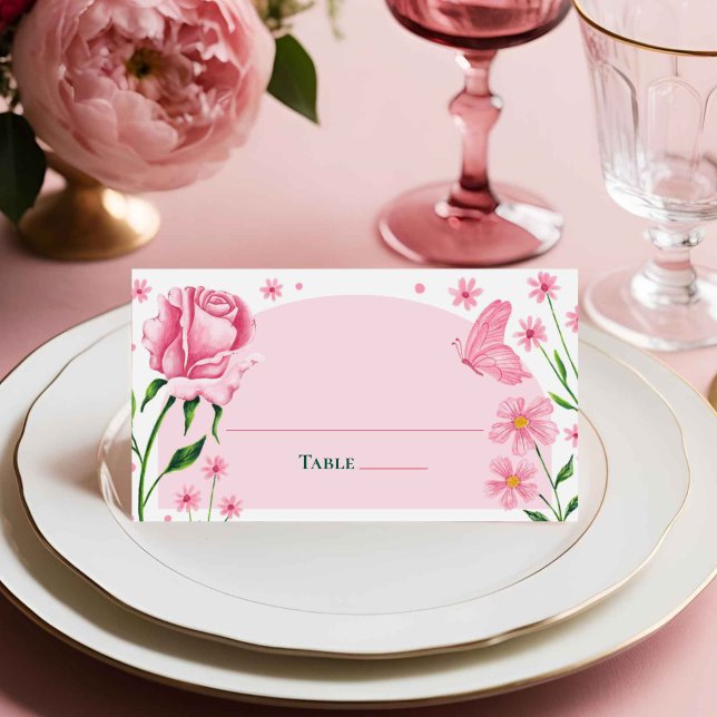 Carte De Placement Roses et papillon rose pâle Quinceañera (Blush Pink Floral Roses & Butterfly Quinceañera Place Card)