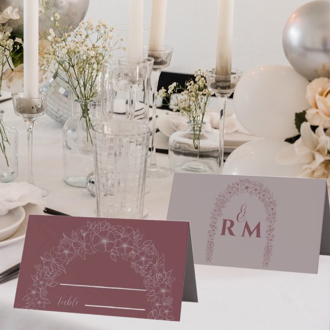 Carte De Placement Simple Mariage Porte Rouge Floral (Créateur téléchargé)