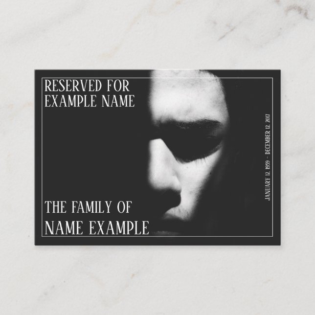 Carte De Placement Un visage endormi à mi-ombre (Devant)