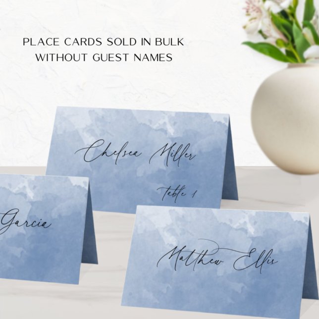 Carte De Placement Unique Dusty Blue Aquarelle Arrière - plan plié (Créateur téléchargé)