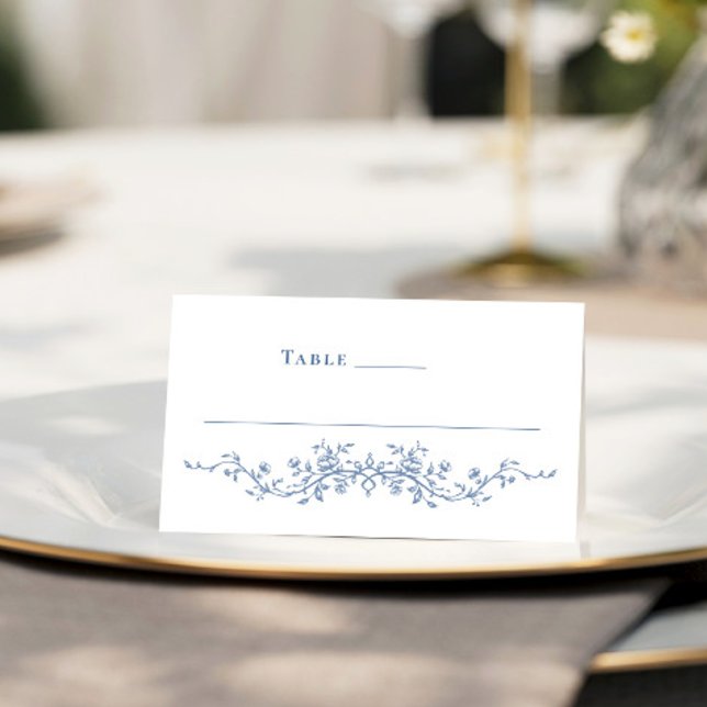 Carte De Placement Victorien Ornate Grace Floral Dusty Mariage bleu (Créateur téléchargé)