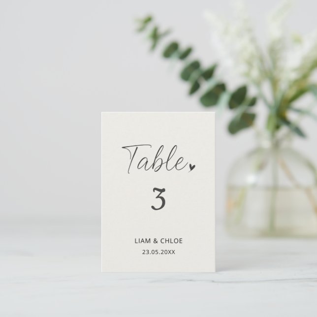 Carte De Placement  Wedding Table Number Sign - Stylish Modern (Debout devant)