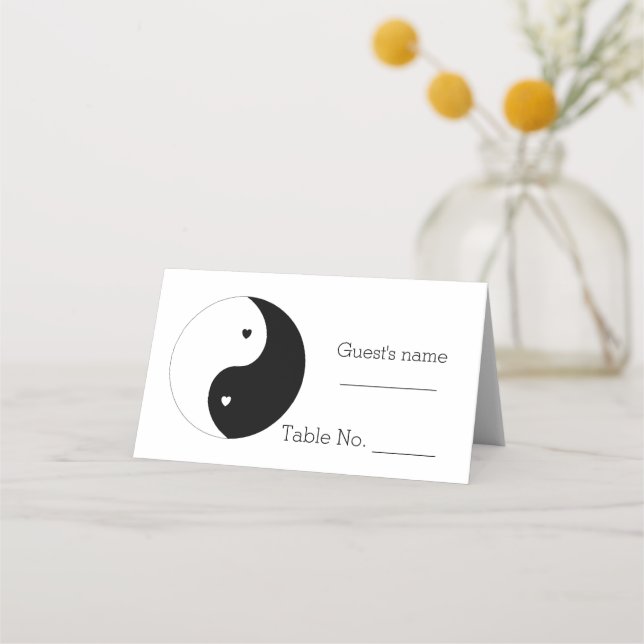 Carte De Placement Yin Yang Mariage Design Coeurs Noir Et Blanc (Devant)