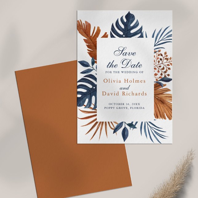 Carte de rappel de mariage Midnight Blue Monstera (Midnight Blue Monstera Save the Date Card on white table.
)