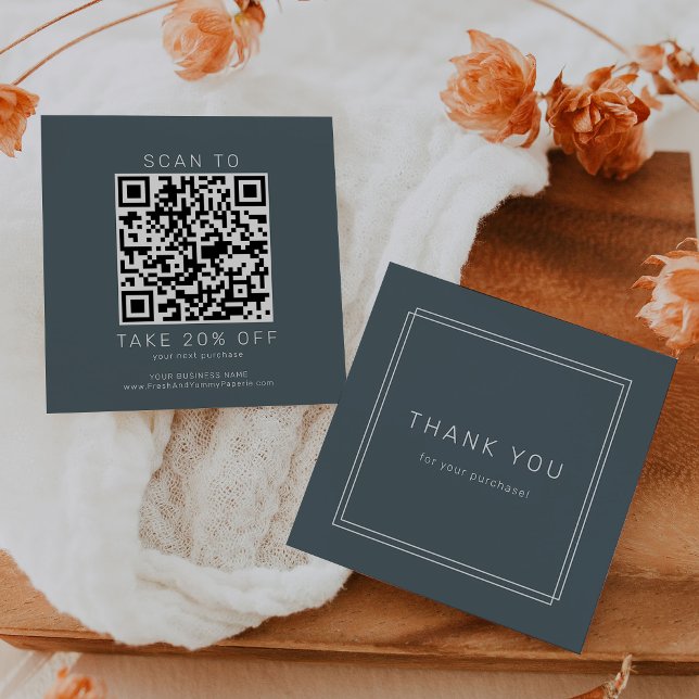 Carte De Réduction AVERY Bleu Nuit Foncé Code QR Entreprise Merci (AVERY Dark Navy Blue Business QR Code Thank You Discount Card)