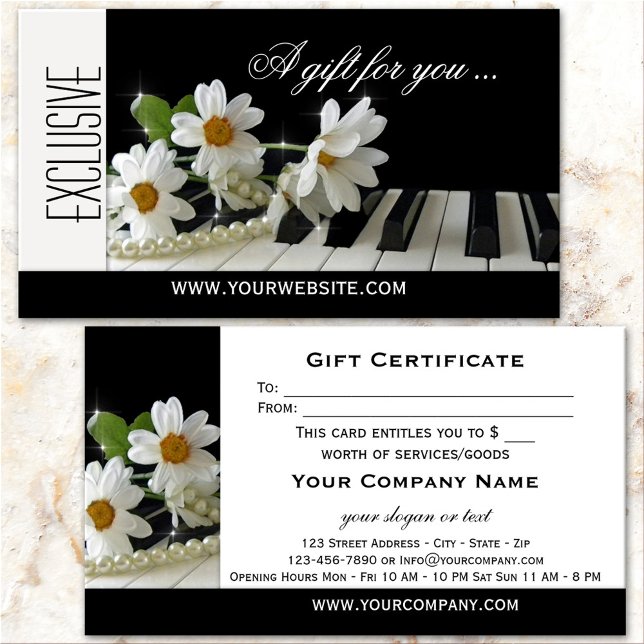 Carte De Réduction Modèle de bon cadeau de musique de piano élégant (Elegant gift certificate business card featuring an image of flowers on a piano)