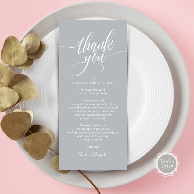 Carte de réglage du Merci du dîner de répétition (Wedding Dinner Place Setting Thank You Card, Modern Classy Elegant Script, Chill Grey)