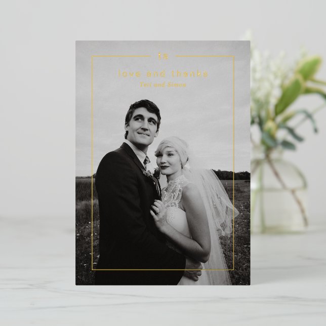 Carte de remerciement de mariage moderne en feuill (Debout devant)
