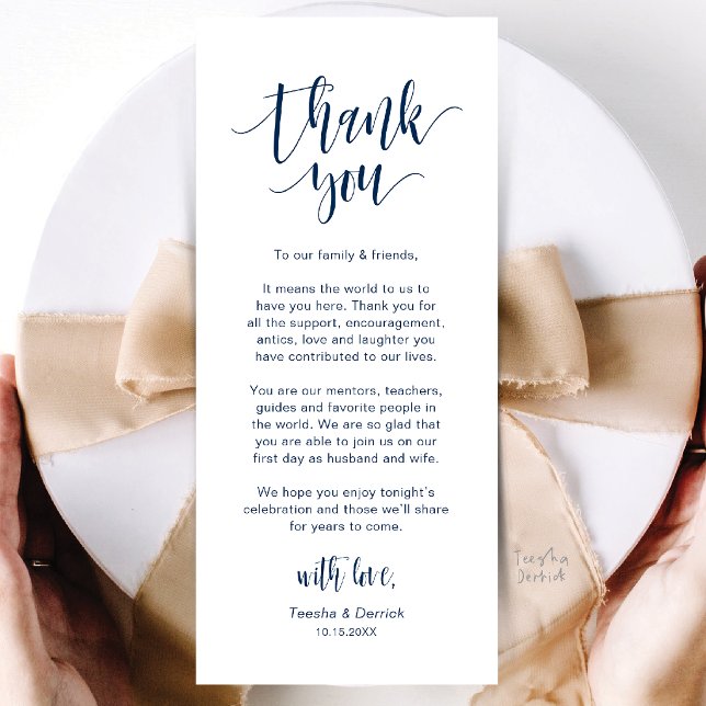 Carte de remerciement de mariage moderne pour le d (Modern Wedding Dinner Place Setting Thank You Card in Navy Blue)