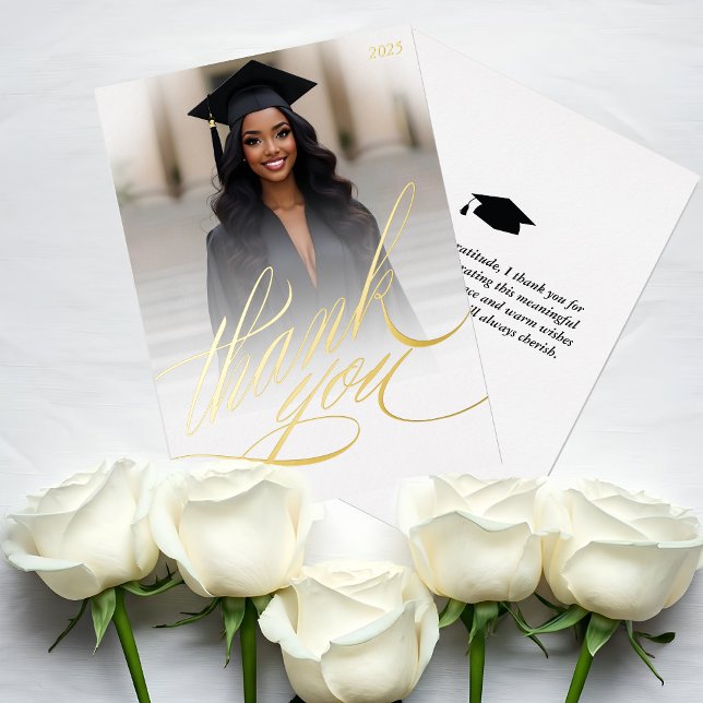 Carte de Remerciement de Remise de Diplômes avec F (Elegant Foil Graduation Photo Thank You Card)
