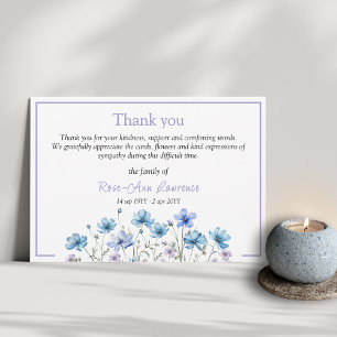 Carte De Remerciements Aquarelle bleu floral prés fleurs funérailles