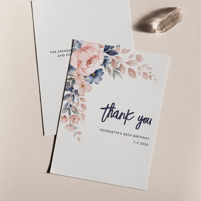 Carte De Remerciements Aquarelle rose florale 80e anniversaire (80th Birthday Pink Floral Script Thank You Card)