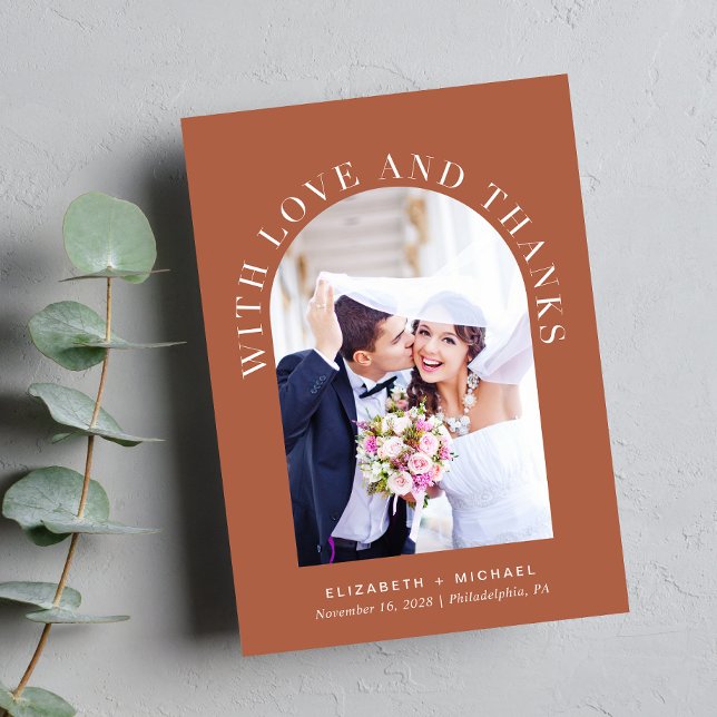 Carte De Remerciements Arch Photo moderne Mariage en terre cuite (Celebrate your love story with a thank you card showcasing your photo in an elegant arch frame)