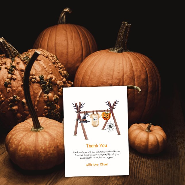 Carte De Remerciements Automne Petit Boo Halloween Baby shower de vêtemen (Autumn Little Boo Halloween Clothes Baby Shower Thank You Card)