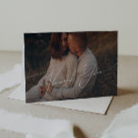 Carte De Remerciements Baby shower photo Whimsical Genre Neutre Plié<br><div class="desc">Présentant notre carte de remerciements de photo plié sans sexe fantasque, parfait pour n'importe quelle saison, que ce soit l'automne, l'hiver, le printemps ou l'été! Cette carte possède une ambiance boho-chic avec une calligraphie moderne et élégante et un design minimaliste noir et blanc. C'est joli et unique, avec une touche...</div>