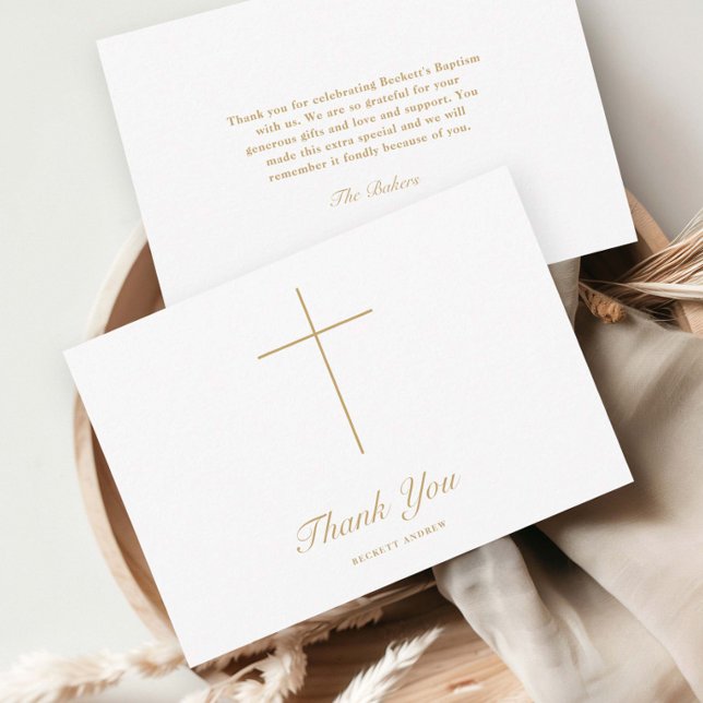 Carte De Remerciements Baptême simple croix d'or script (Elegant, simple cross religious baptism thank you note cards.)