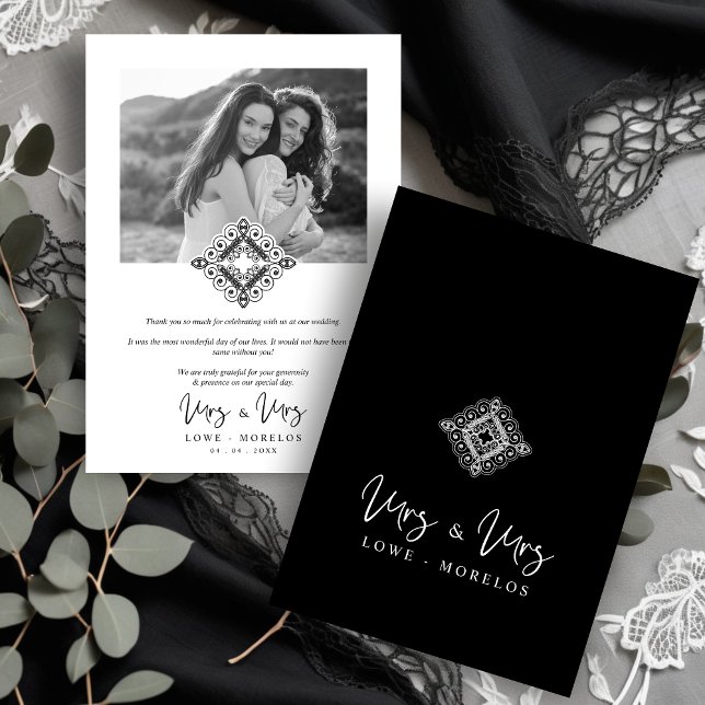 Carte De Remerciements Black & White Mrs & Mrs Ornamental Flourish LGBT (Black & White Mrs & Mrs Ornamental Flourish Photo Lesbian LGBT Wedding Thank You Card with Envelope.)