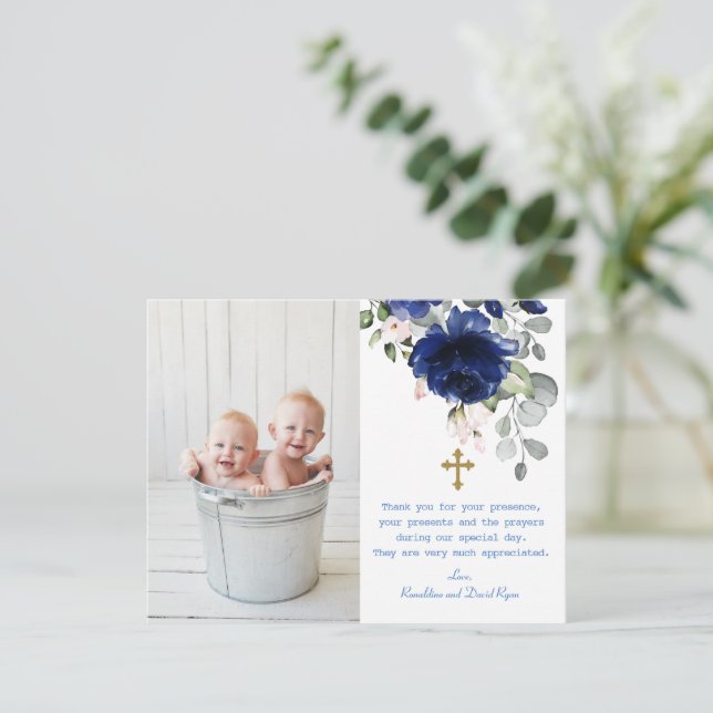 Carte De Remerciements Blue Floral Photo Twins Gold Cross Baptême (Debout devant)