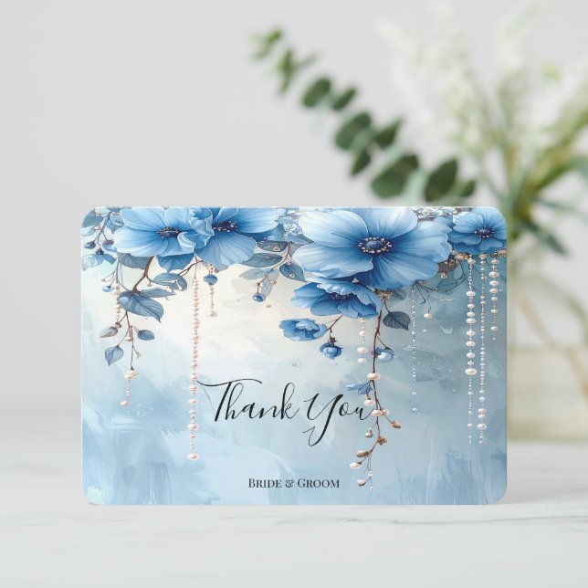 Carte De Remerciements Blue Flowers and Pearls Thank You Card (Debout devant)