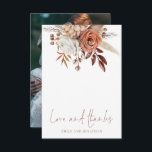 Carte De Remerciements Boho Florals Photo Love Thanks Brown Text Mariage<br><div class="desc">Boho Florals Photo Love Thanks Brown Text Mariage. De belles fleurs d'automne décorent le dessus,  et Love and Thanks est dans un style informel écrit à la main en marron. Avec beaucoup d'espace blanc entre les deux pour que vous écriviez votre message à la main. Personnalisez facilement vos noms.</div>