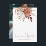 Carte De Remerciements Boho Florals Photo Love Thanks Brown Text Mariage<br><div class="desc">Boho Florals Photo Love Thanks Brown Text Mariage. De belles fleurs d'automne décorent le dessus,  et Love and Thanks est dans un style informel écrit à la main en marron. Avec beaucoup d'espace blanc entre les deux pour que vous écriviez votre message à la main. Personnalisez facilement vos noms.</div>