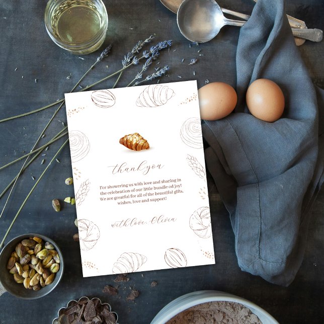 Carte De Remerciements Boulangerie Neutre Pâtisserie Bun Dans Le Baby sho (Neutral Bakery Pastry Bun In The Oven Baby Shower Thank You Card)