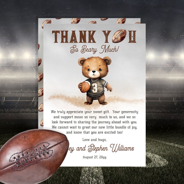 Carte De Remerciements Boy Bearly Wait Baby shower de football américain (Teddy Bear Boy American Football Baby Shower "Thank You Beary Much!" Flat Thank You Card Bearly Wait)