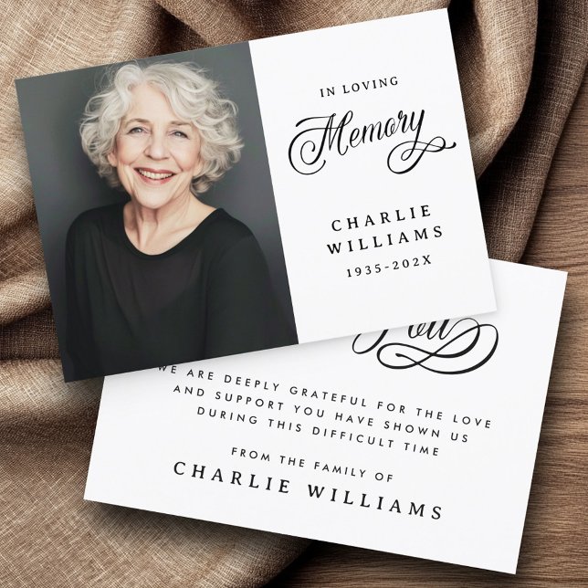 Carte De Remerciements Calligraphie en mémoire amoureuse funérailles phot (Calligraphy in loving memory funeral white photo thank you card)